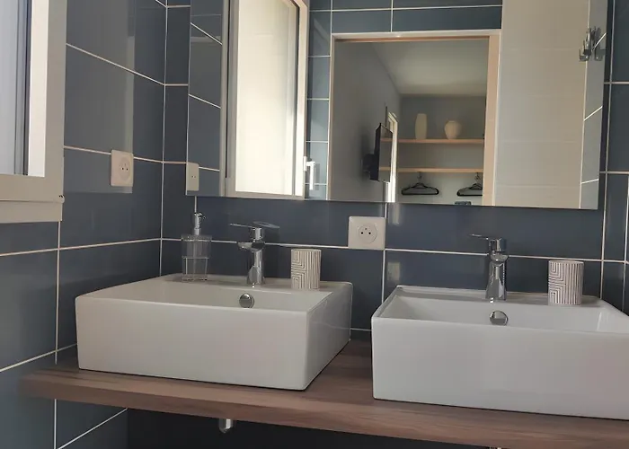 D'hotes Authentique فندق مبيت وإفطار بورنيك