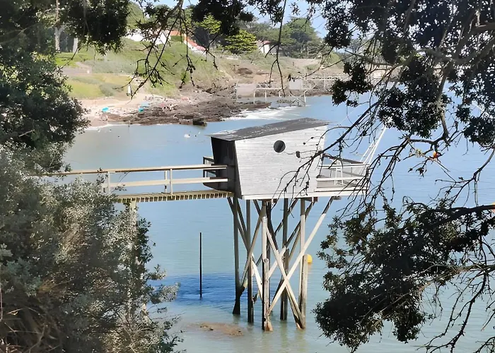 D'hotes Authentique بورنيك